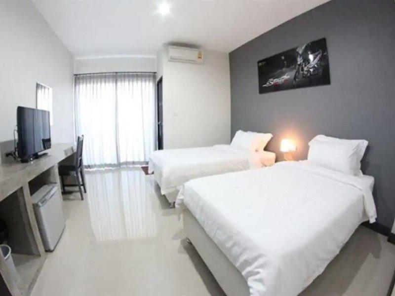 Plus Hotel Лей Экстерьер фото