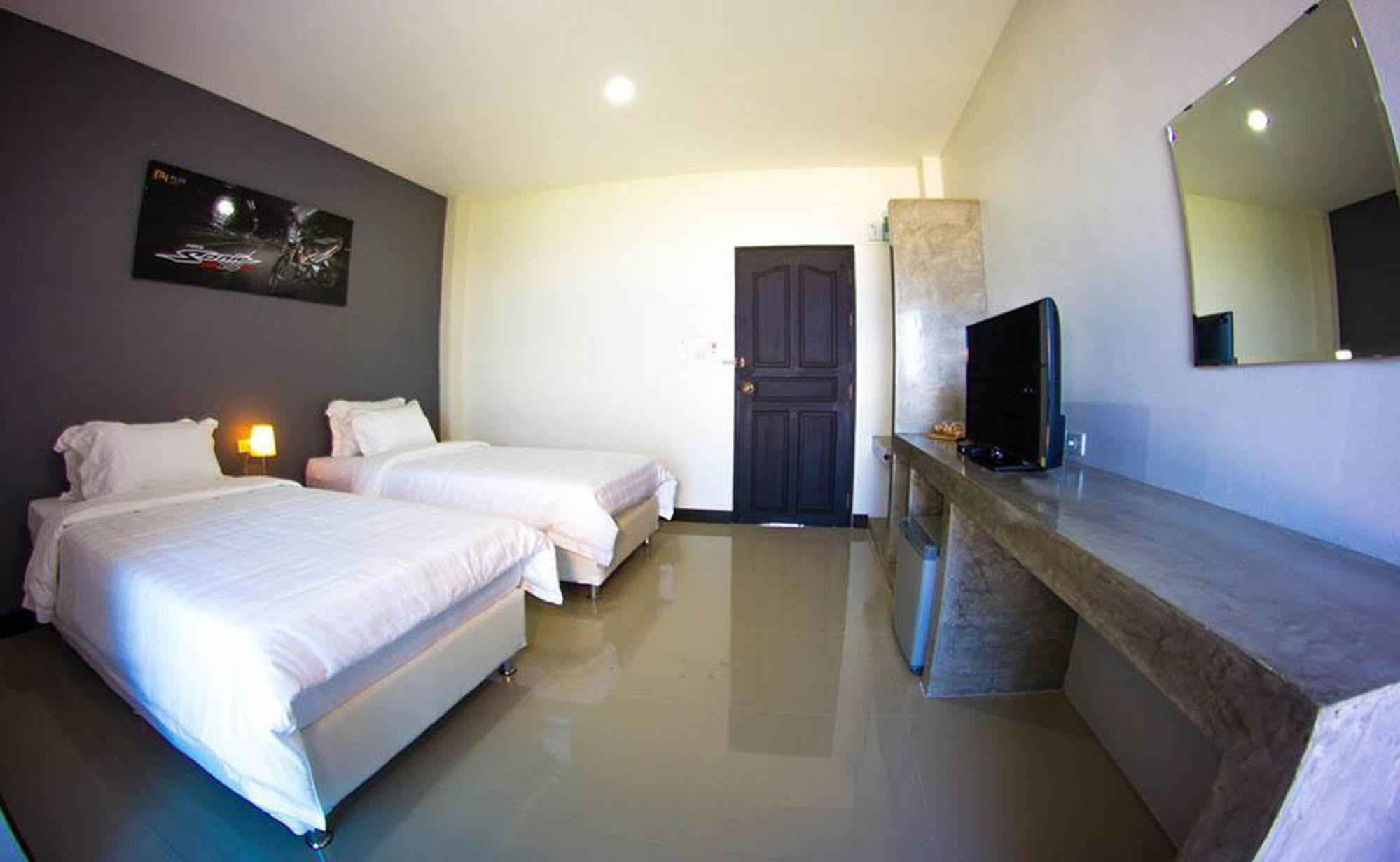 Plus Hotel Лей Экстерьер фото